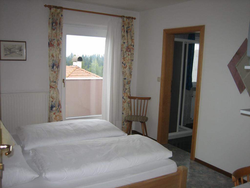 Garni Sonnegg Bed & Breakfast Petersberg Rom bilde